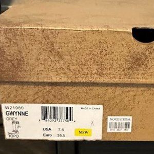 Women's Born Gwynne boots size 7.5 gray